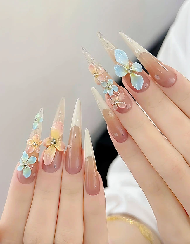 Lolli Nails & Lashes